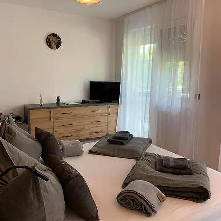 Aron Apartman-zalakaros *